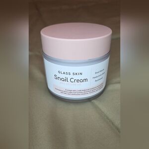 Glass Skin Snail Cream by Dearboo – Hydrating Snail Mucin Moisturizer – Opened